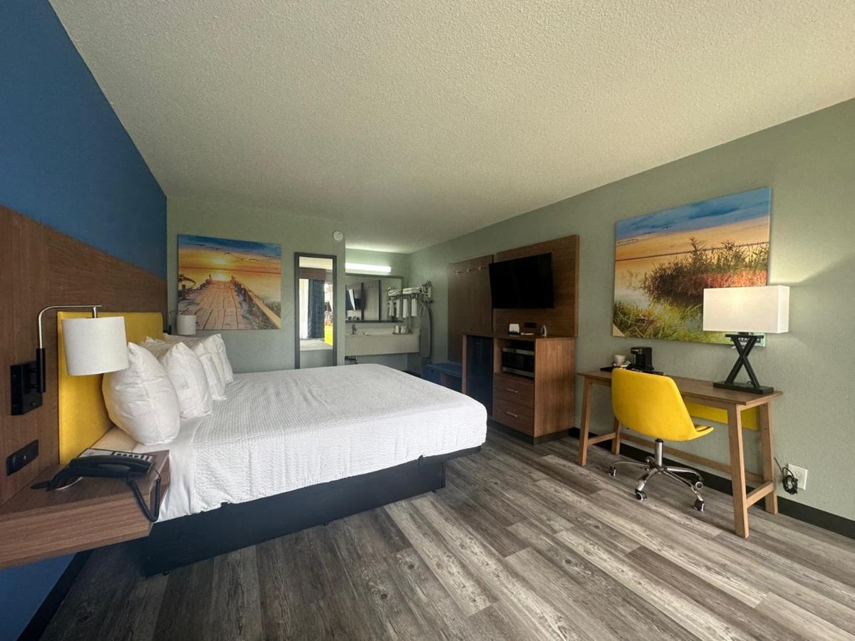 Days Inn & Suites By Wyndham Jennings Esterno foto