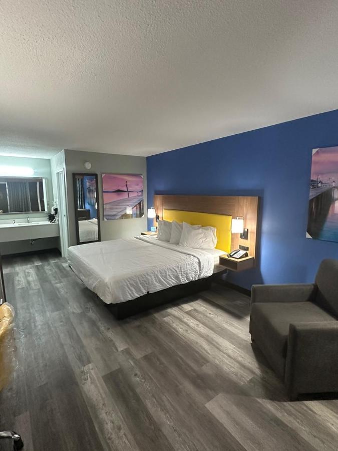 Days Inn & Suites By Wyndham Jennings Esterno foto